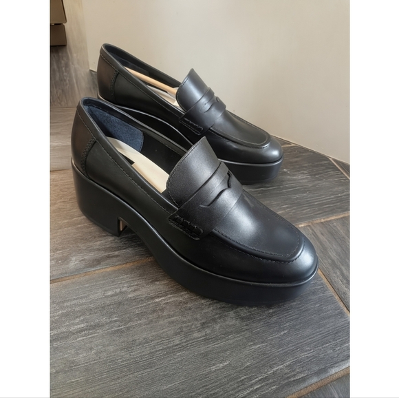 DV by Dolce Vita Shoes - Dolce Vita | Yanni Platform Loafer In Black